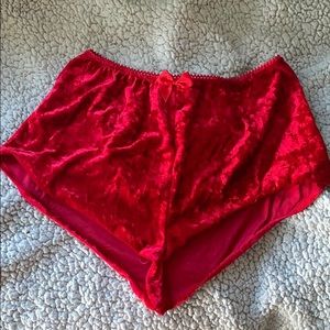 Velvet sleep shorts
